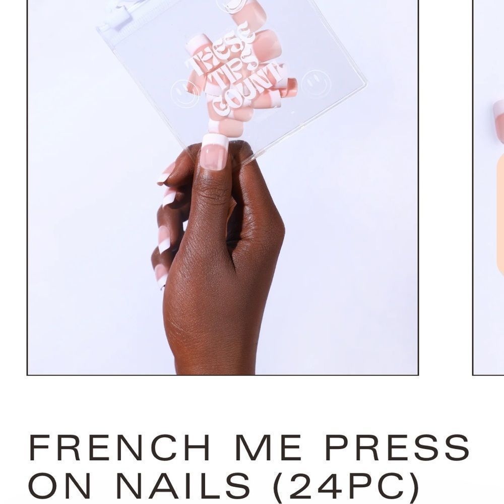 GET QUICKIES Press on Nail kit. Short length - natural shape. French manicure!